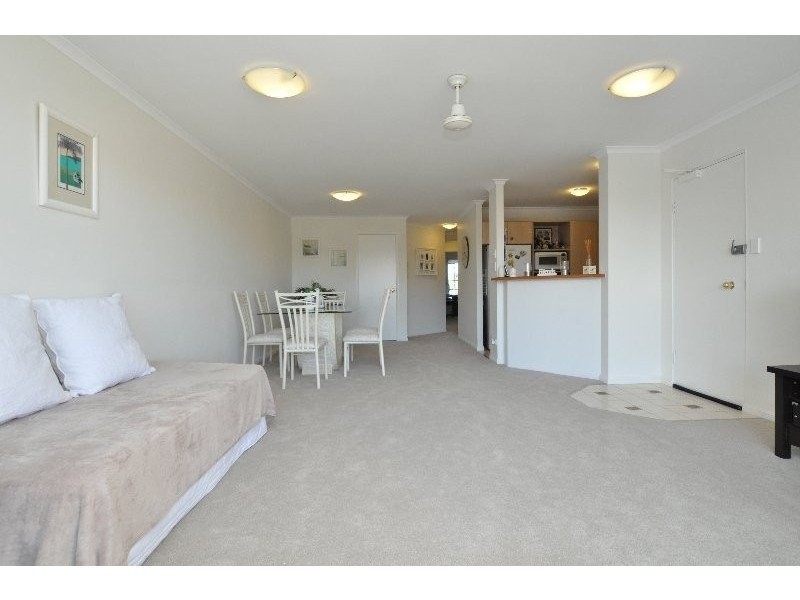 11/14 Jennifer Avenue, Runaway Bay QLD 4216