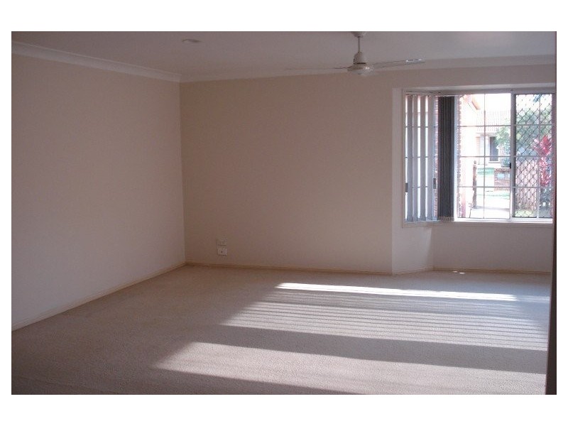 1/15 Liam Court, Labrador QLD 4215