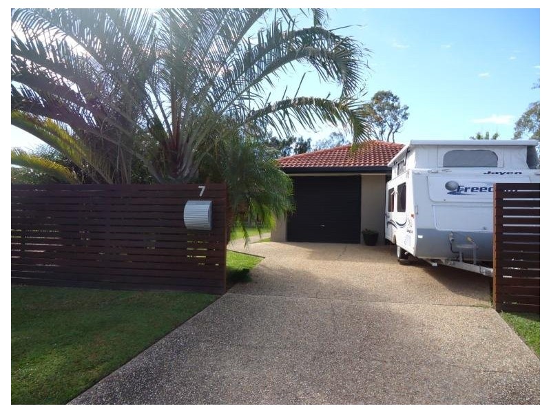 7 Heywood Place, Helensvale QLD 4212