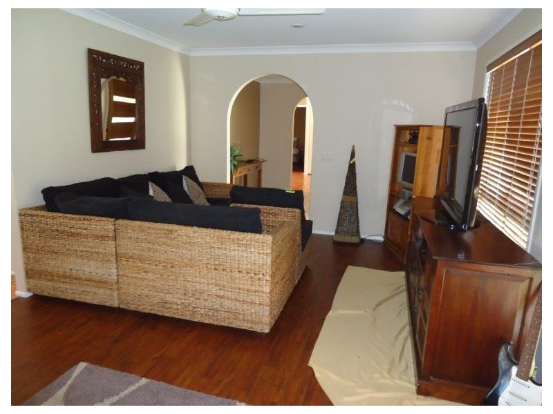 7 Heywood Place, Helensvale QLD 4212