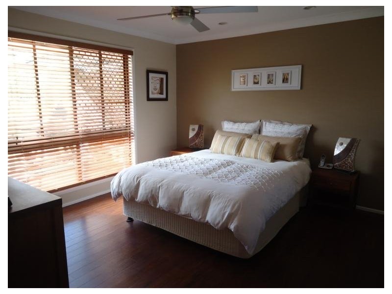 7 Heywood Place, Helensvale QLD 4212