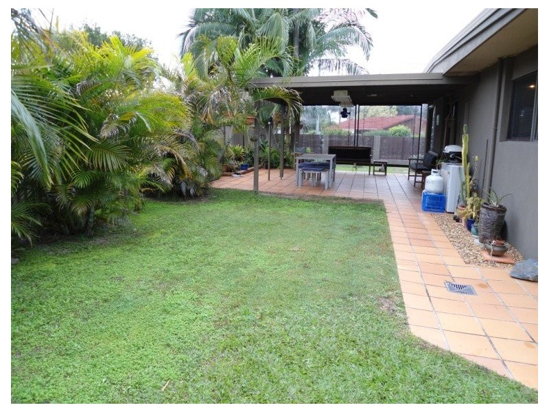34 Thrush Avenue, Paradise Point QLD 4216