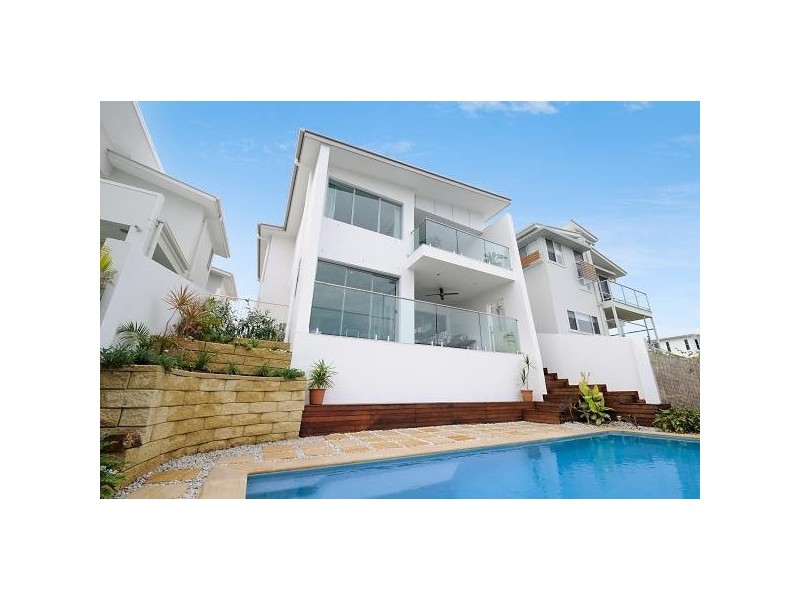 10 Quayside Drive, Helensvale QLD 4212