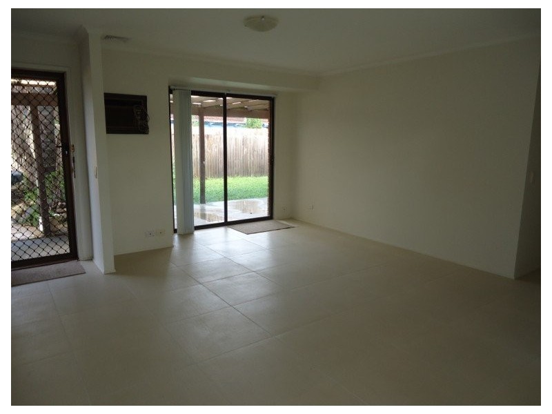 2/3 Elm Court, Labrador QLD 4215