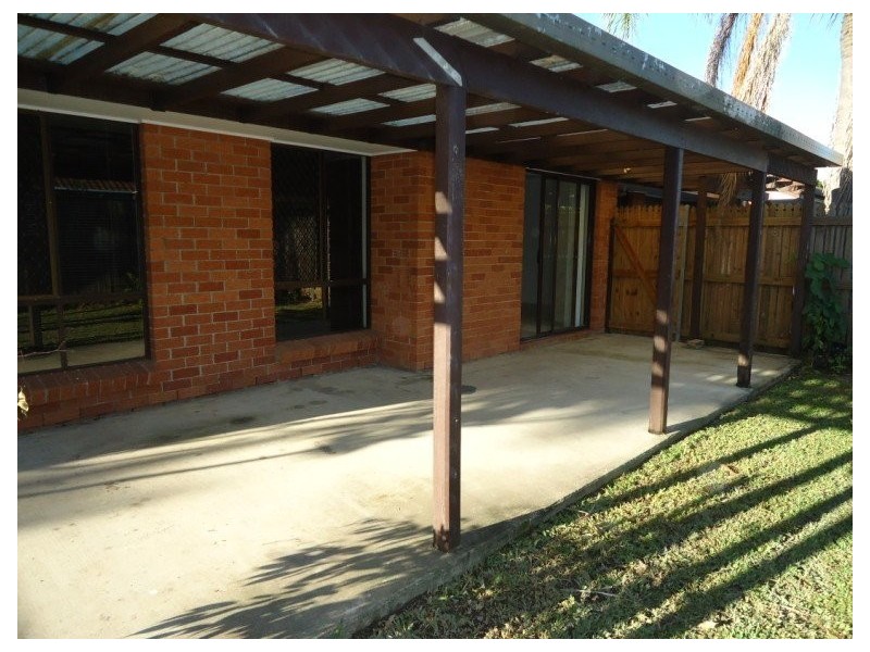 2/3 Elm Court, Labrador QLD 4215