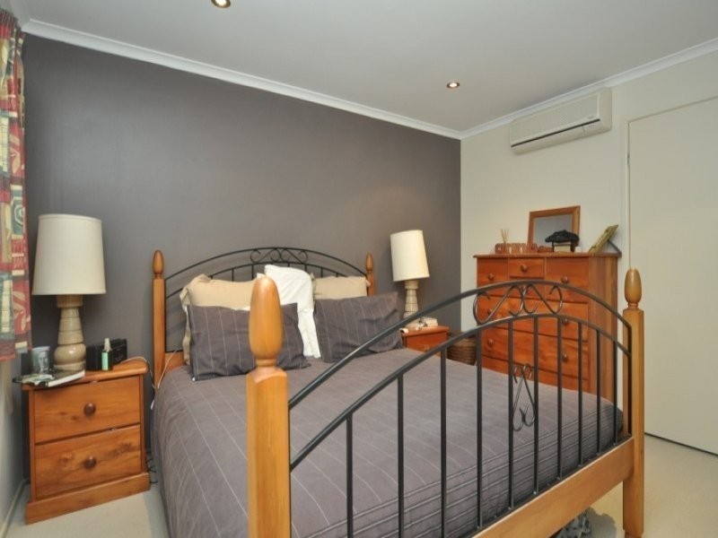 56 Studio Drive, Oxenford QLD 4210