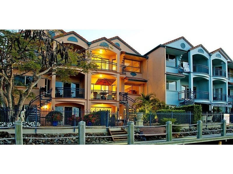 43 John Lund Drive, Hope Island QLD 4212