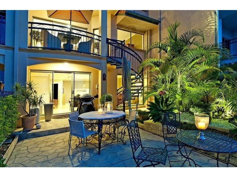 43 John Lund Drive, Hope Island QLD 4212