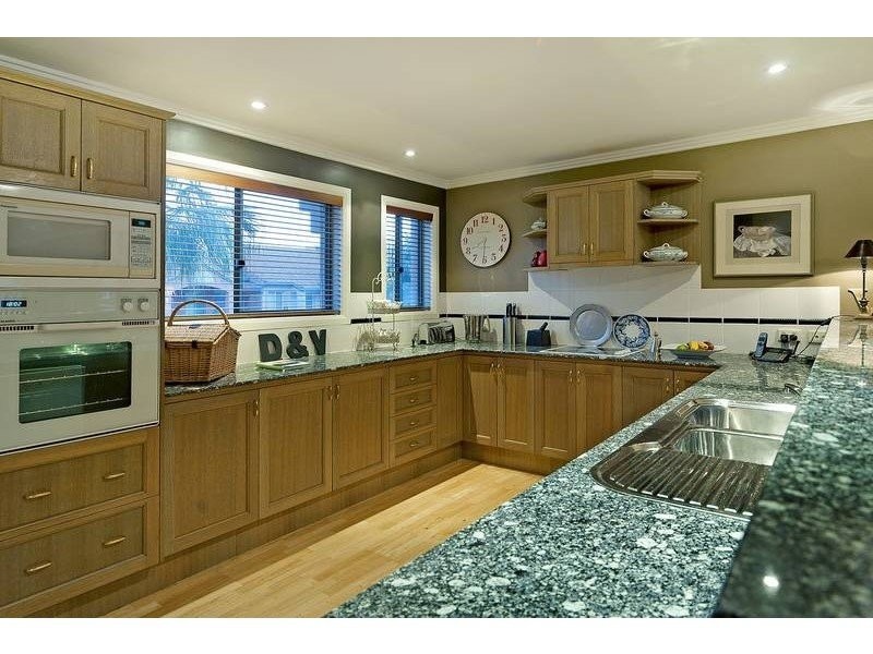 43 John Lund Drive, Hope Island QLD 4212