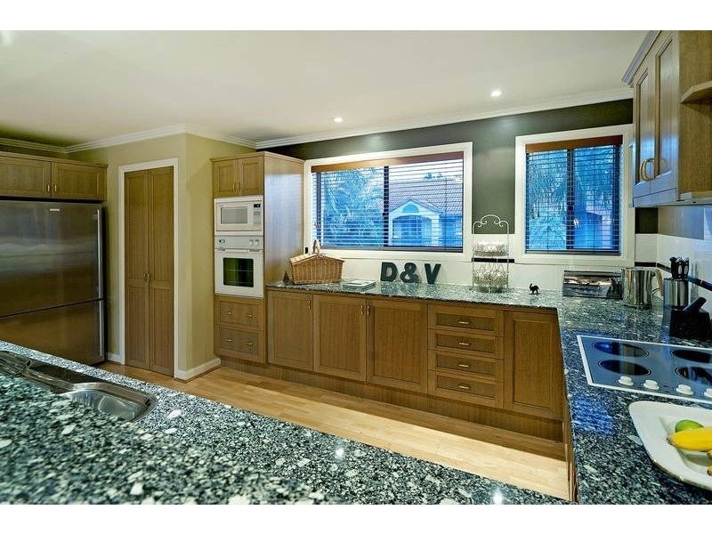 43 John Lund Drive, Hope Island QLD 4212