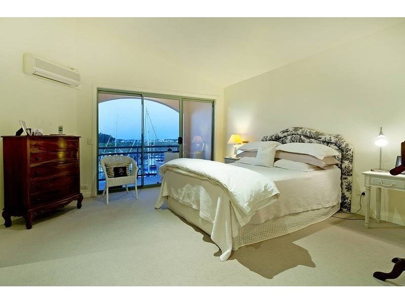 43 John Lund Drive, Hope Island QLD 4212