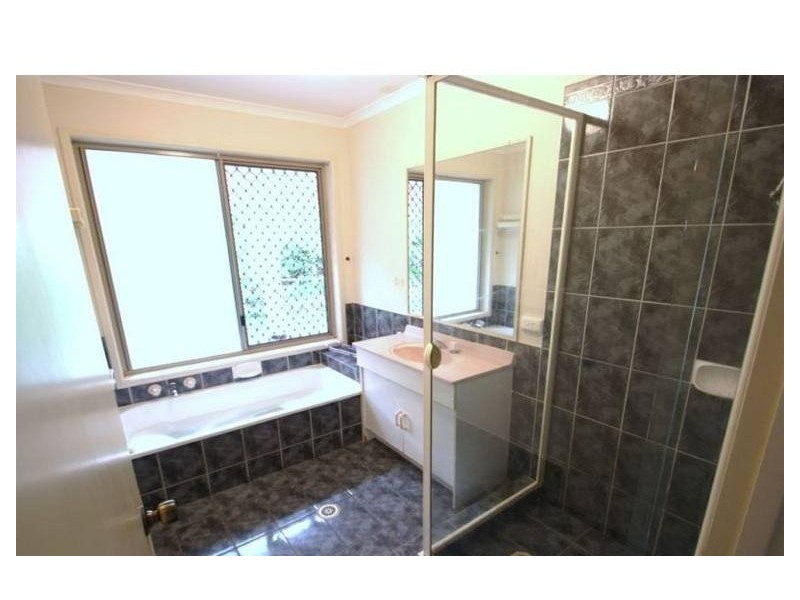 119 Mildura Drive, Helensvale QLD 4212