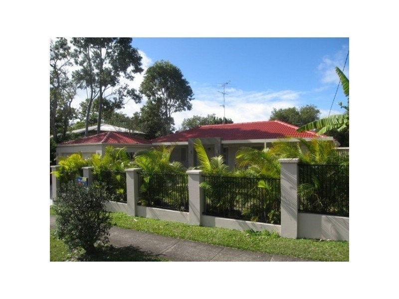 49 Harris Street, Labrador QLD 4215