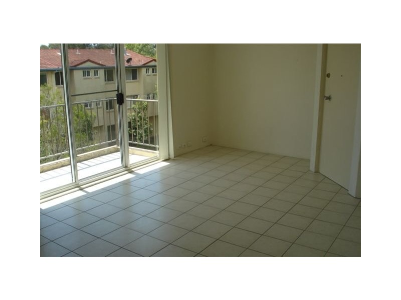 41/13 Brown Street, Labrador QLD 4215