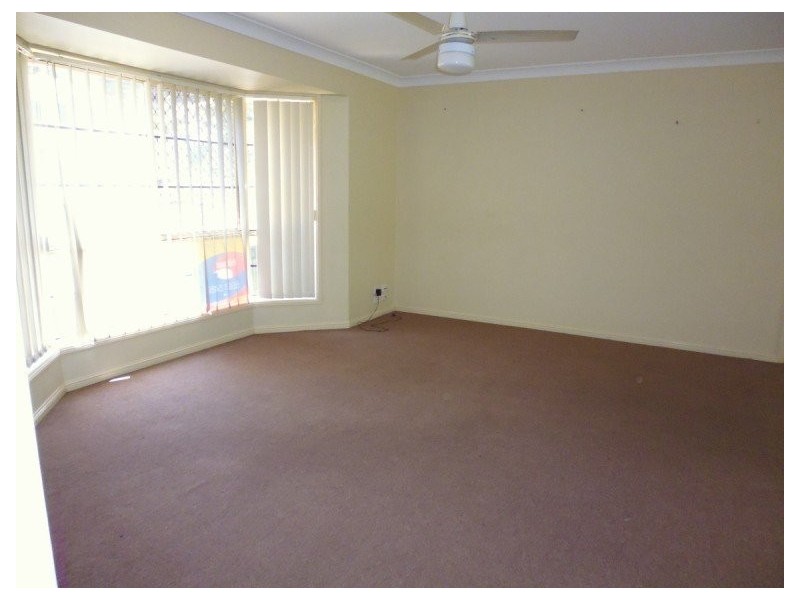 200 Universal Street, Gaven QLD 4211
