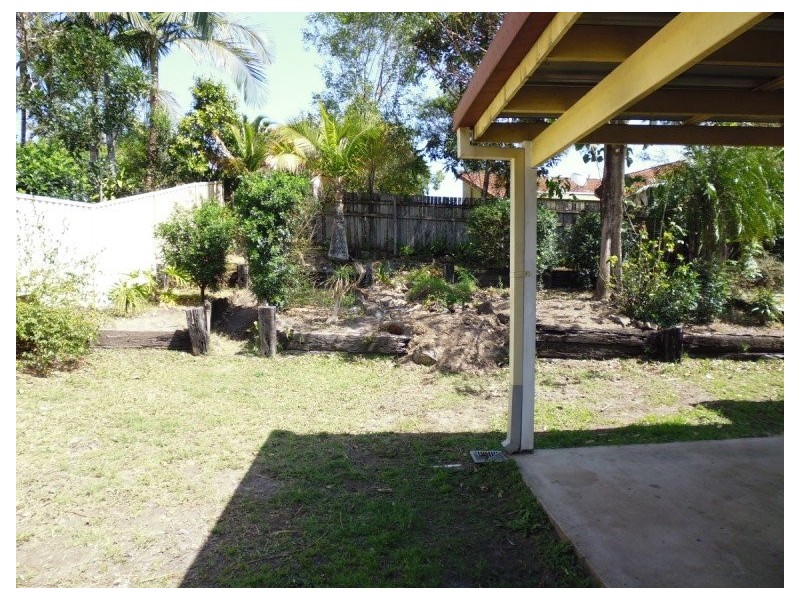 200 Universal Street, Gaven QLD 4211