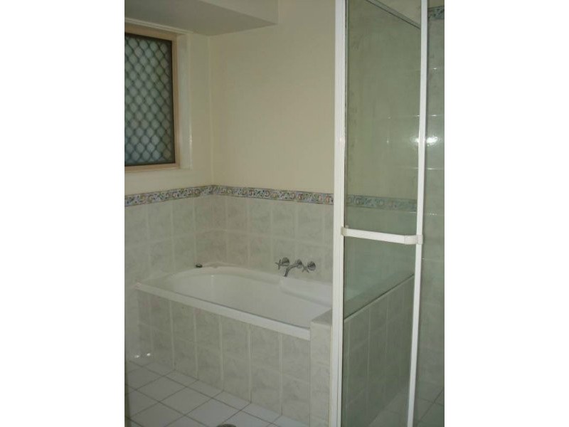 9 Hirono Court, Parkwood QLD 4214