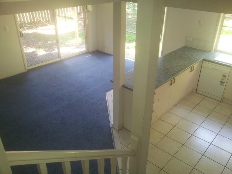 2/127 Greenacre Drive, Parkwood QLD 4214