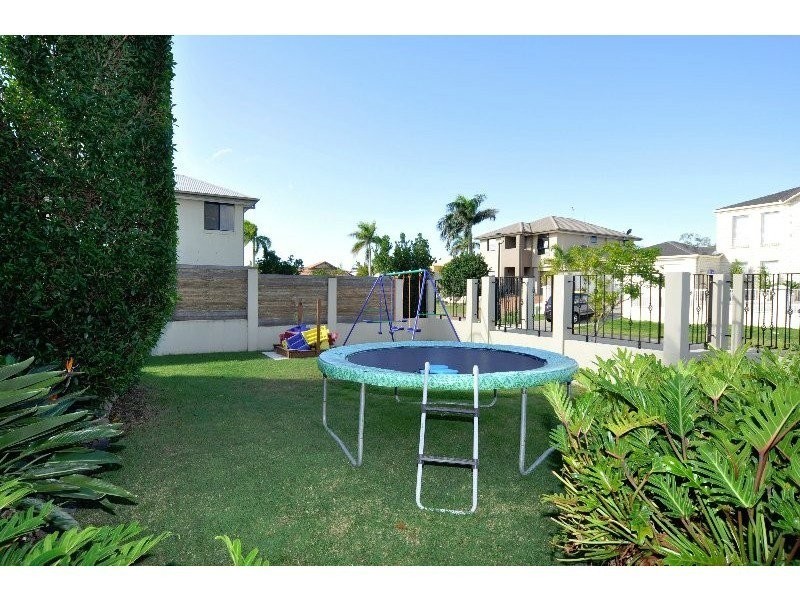 3 Biscay Way, Coombabah QLD 4216