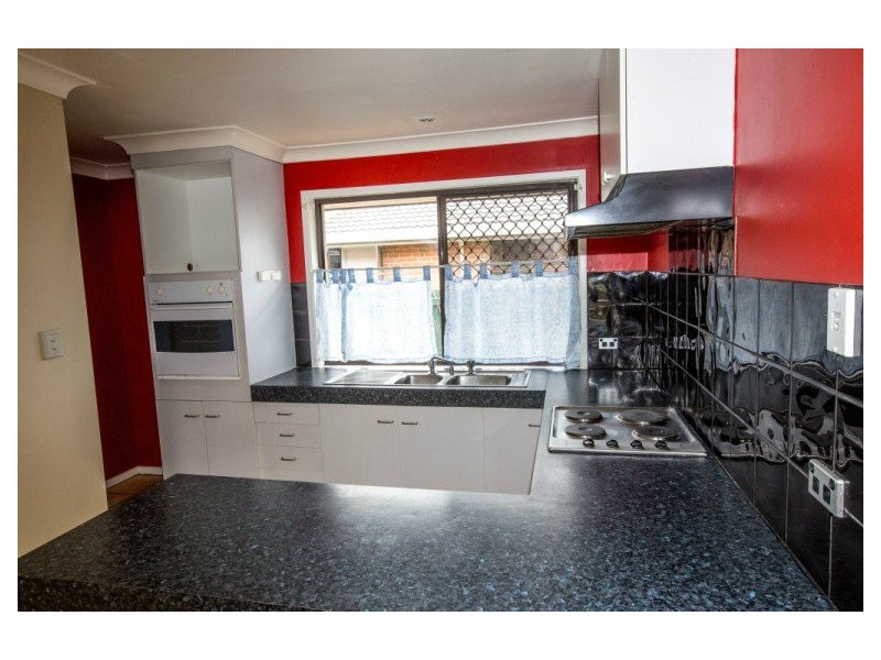 1/25 Nina Parade, Arundel QLD 4214