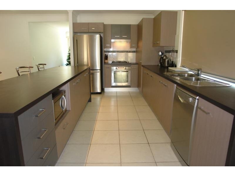 30 Calypso Court, Oxenford QLD 4210