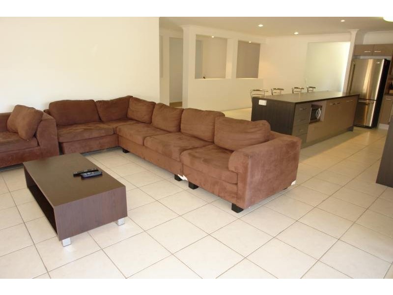 30 Calypso Court, Oxenford QLD 4210