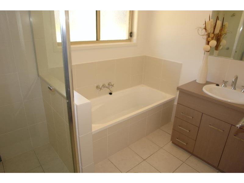 30 Calypso Court, Oxenford QLD 4210