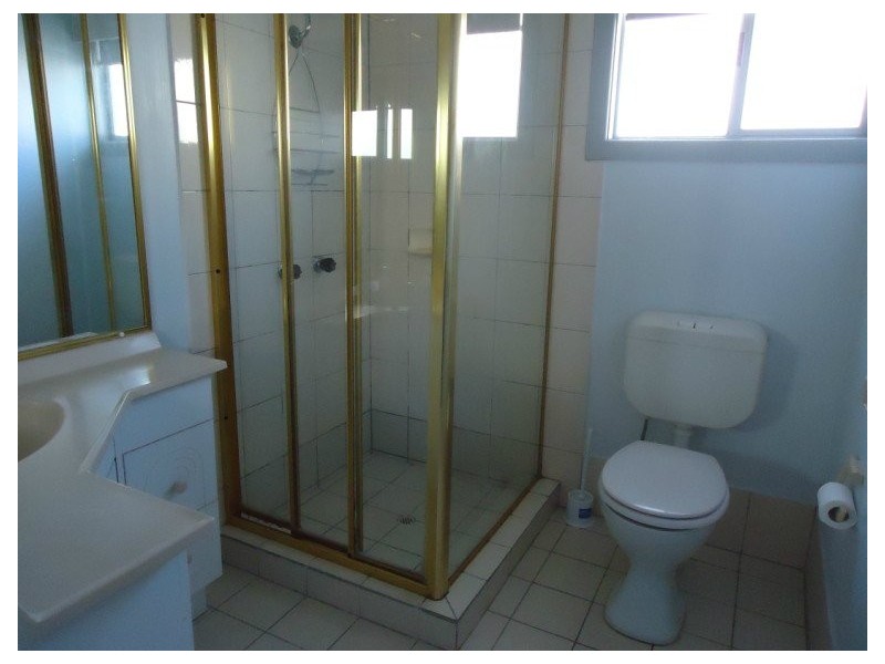 9/33 Ahern Street, Labrador QLD 4215