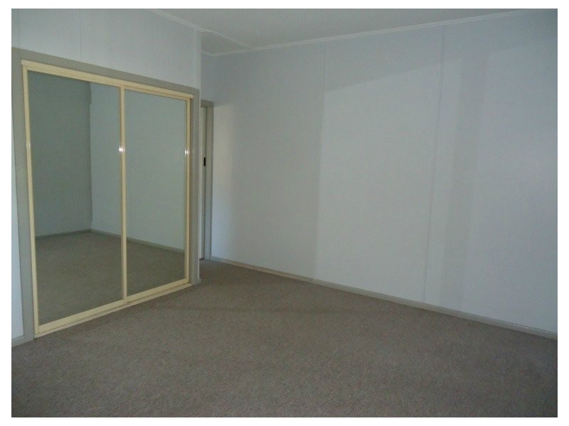 9/33 Ahern Street, Labrador QLD 4215