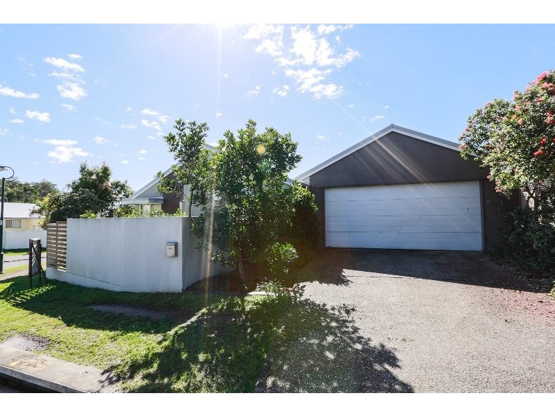 2/23 Denton Street, Upper Coomera QLD 4209