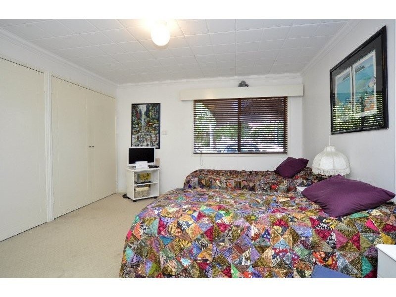 66 Hollywell Road, Biggera Waters QLD 4216