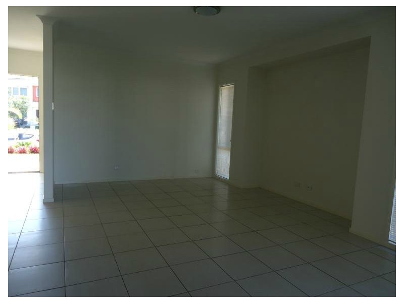 4 Arcadia Boulevarde, Pimpama QLD 4209