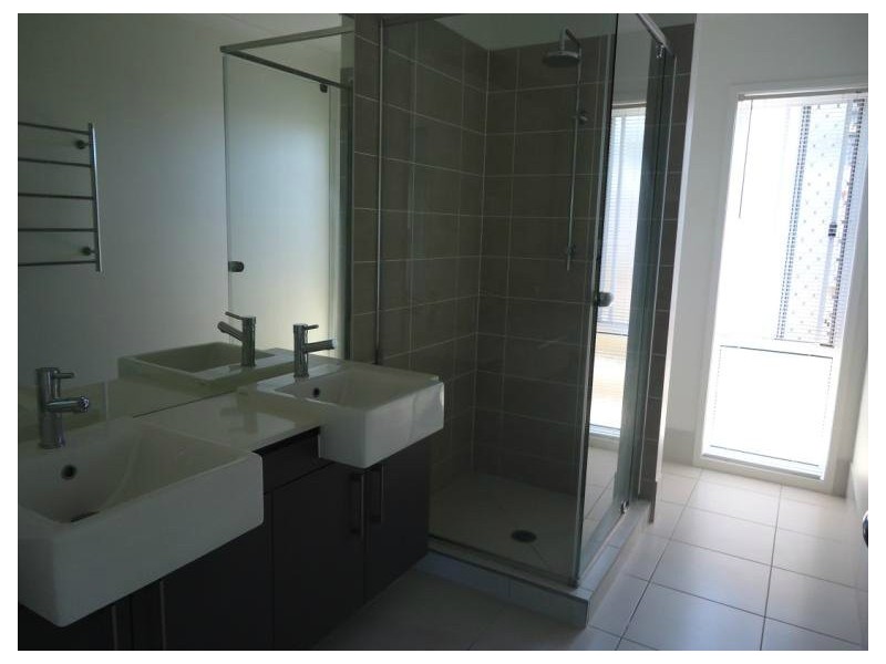 4 Arcadia Boulevarde, Pimpama QLD 4209