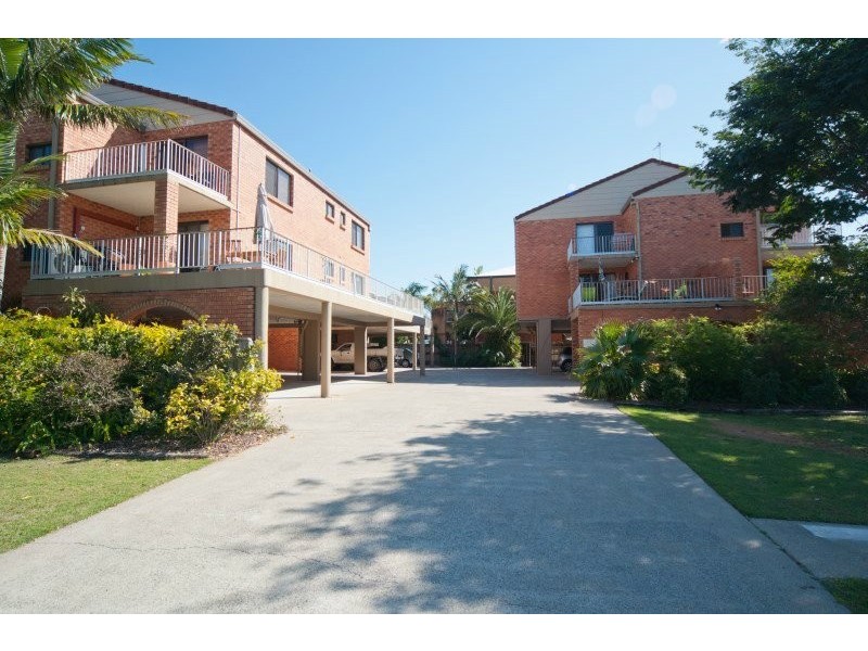 13/16 Madang Crescet, Runaway Bay QLD 4216