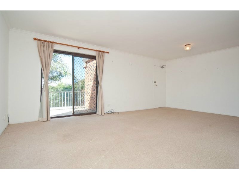 13/16 Madang Crescet, Runaway Bay QLD 4216