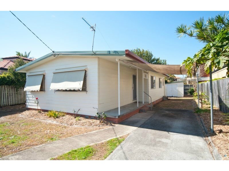 283 Bayview Street, Runaway Bay QLD 4216