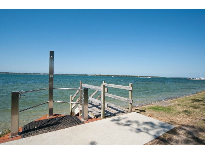 283 Bayview Street, Runaway Bay QLD 4216