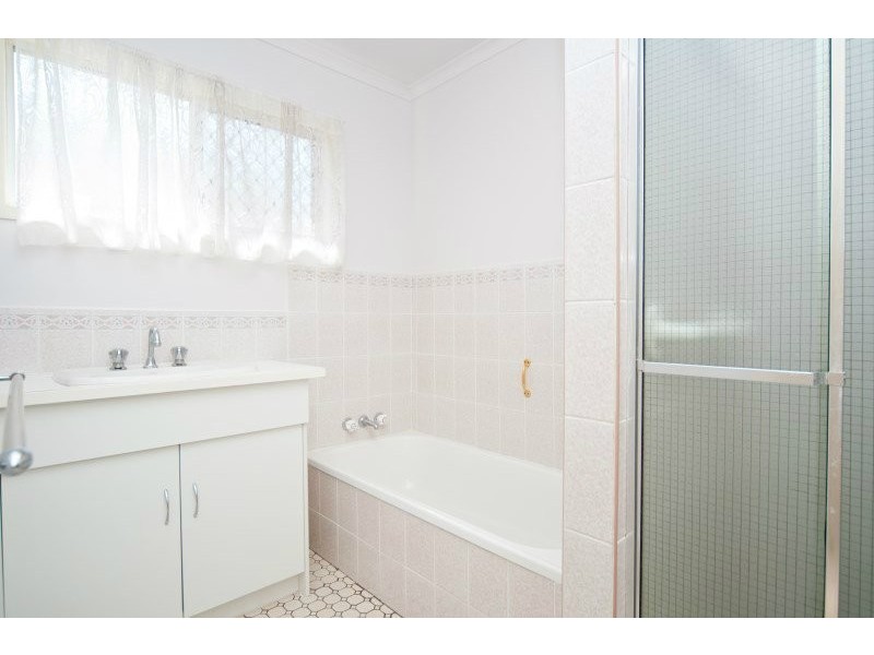 283 Bayview Street, Runaway Bay QLD 4216
