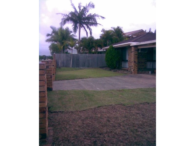 11 Tradewinds Avenue, Helensvale QLD 4212