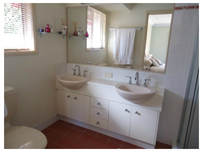 44 Wintergreen Drive, Parkwood QLD 4214