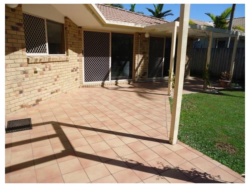 15 Anchorage Way, Biggera Waters QLD 4216
