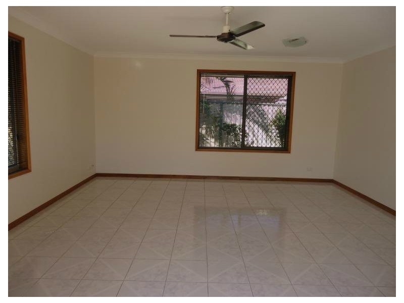 15 Anchorage Way, Biggera Waters QLD 4216