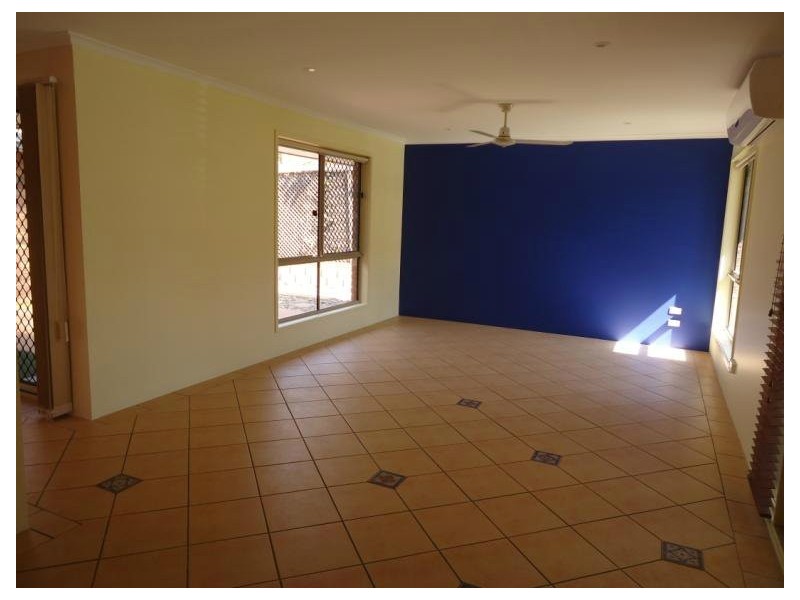 2/70 Falconer Street, Southport QLD 4215