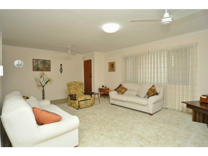 1/13 Errol Avenue, Paradise Point QLD 4216