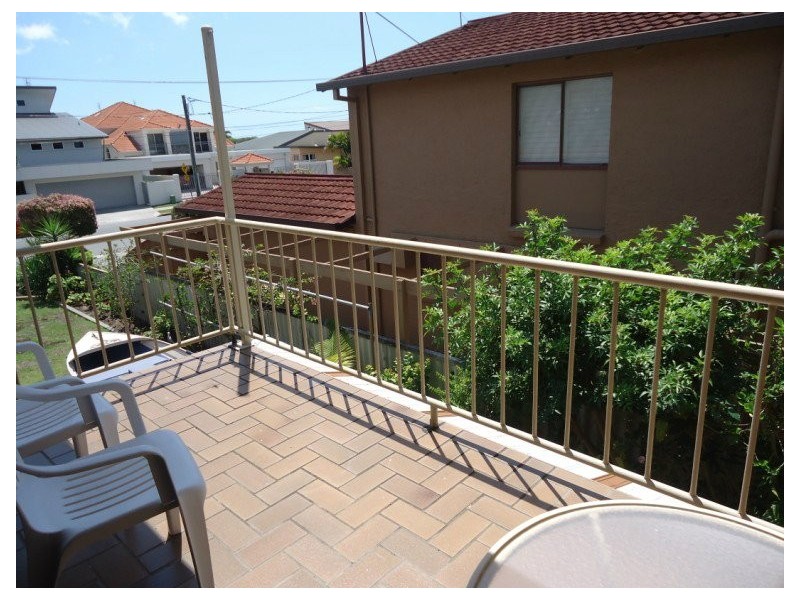 2/12 Howard Street, Runaway Bay QLD 4216