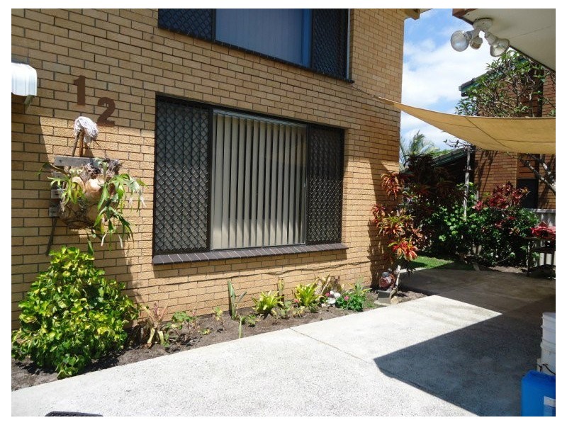 2/12 Howard Street, Runaway Bay QLD 4216