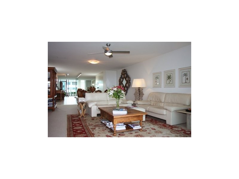 29505 Ephraim Island, Paradise Point QLD 4216