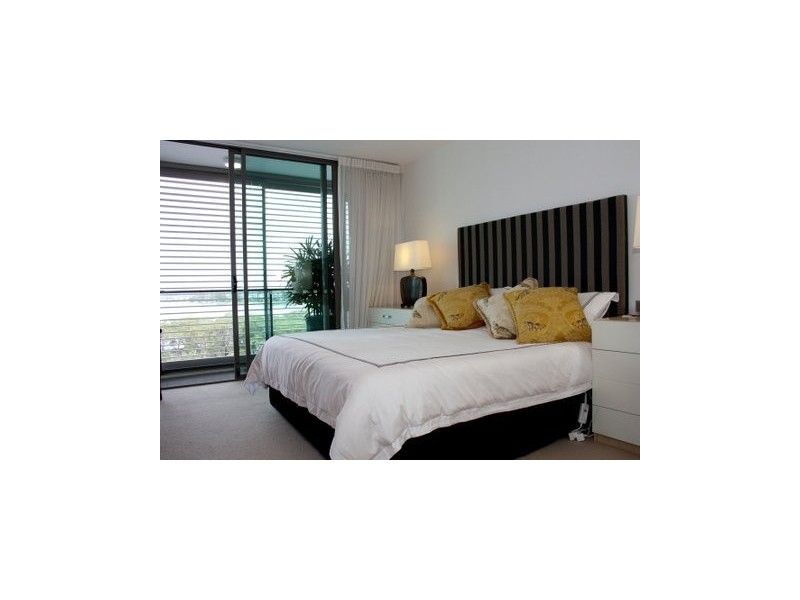 29505 Ephraim Island, Paradise Point QLD 4216