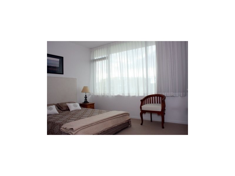 29505 Ephraim Island, Paradise Point QLD 4216