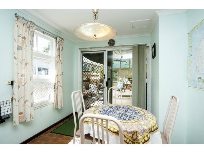 73 Worendo Street, Southport QLD 4215